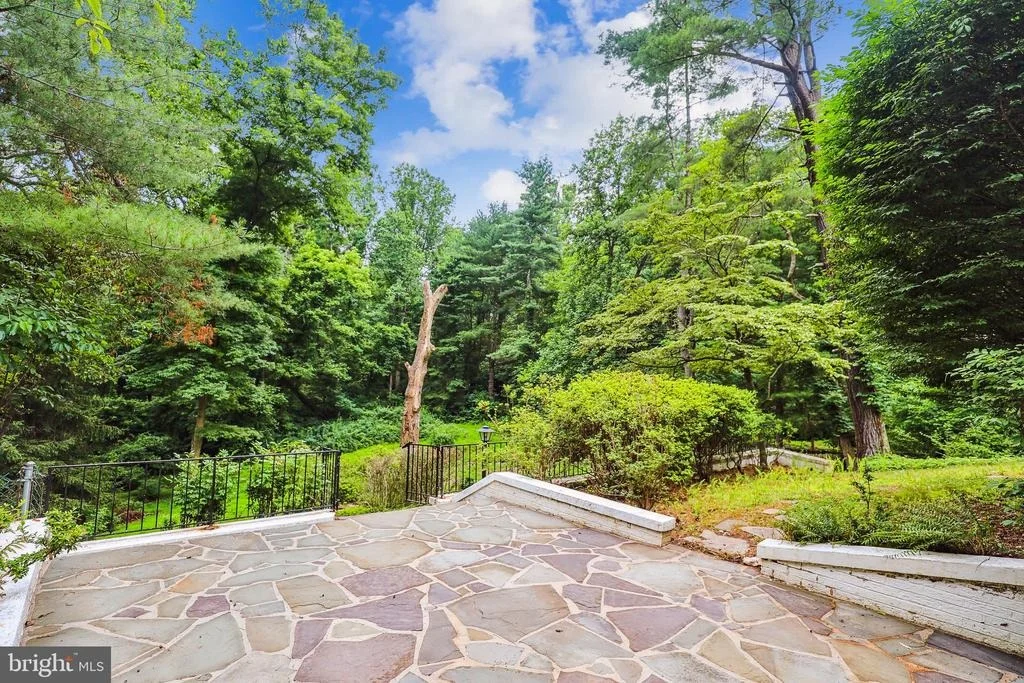 Photo of 1801 ASHTON ROAD