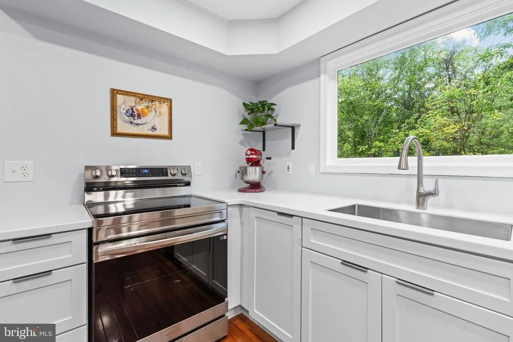 Photo of 6832 COMPTON HEIGHTS