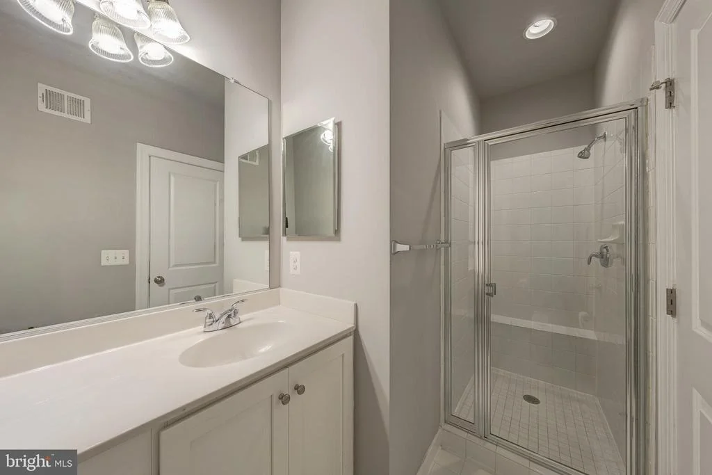 Photo of 44532 STEPNEY DRIVE