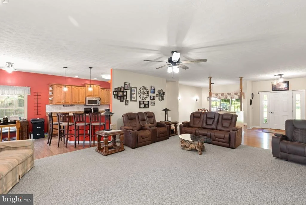 Photo of 32 HAMILTON