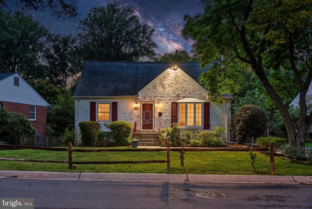 Photo of 404 LEXINGTON DRIVE