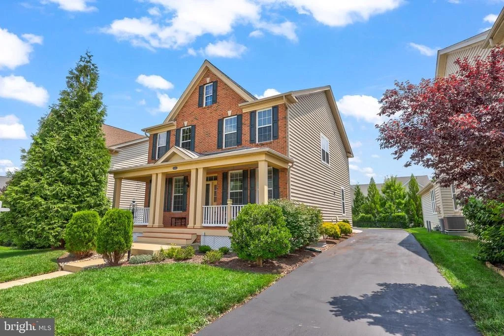 Photo of 43245 BARNSTEAD DRIVE