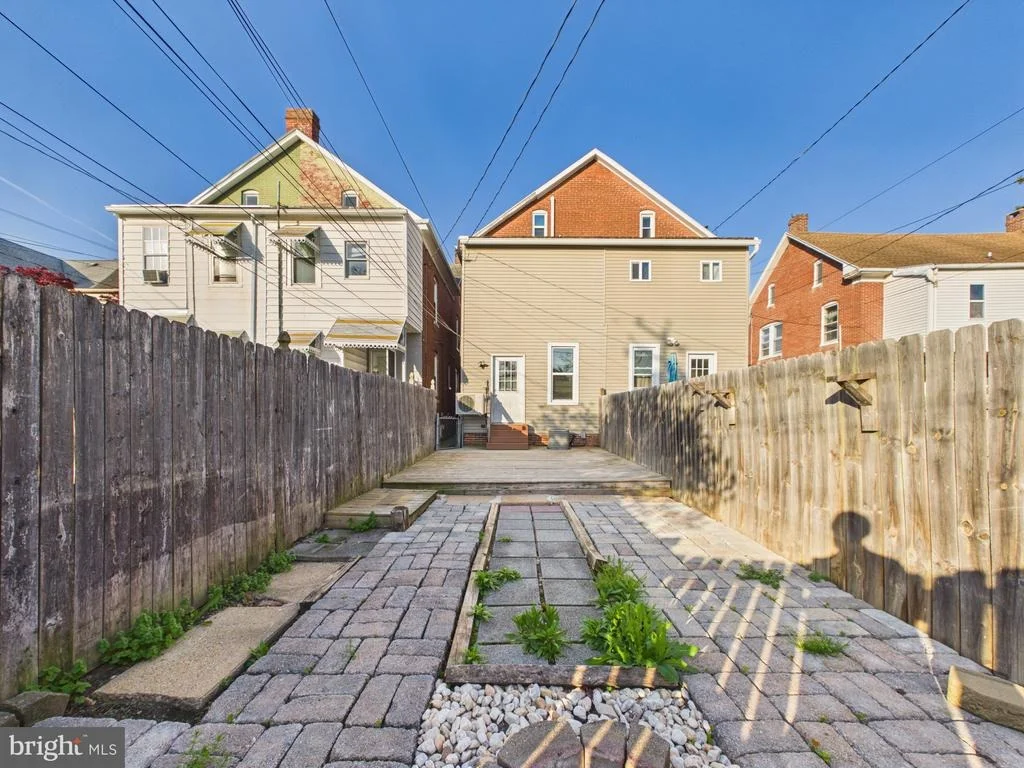 Photo of 202 RUTH AVENUE