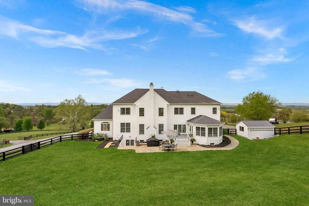 Photo of 15064 BARLOW DRIVE