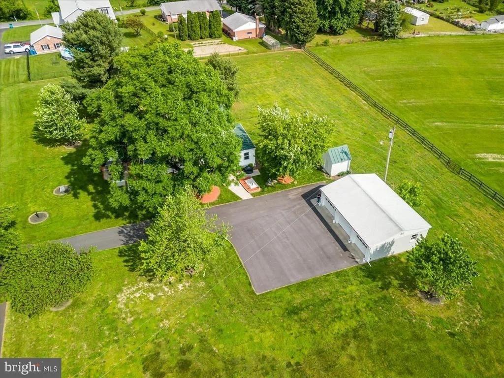 Photo of 4501 BAKER VALLEY ROAD