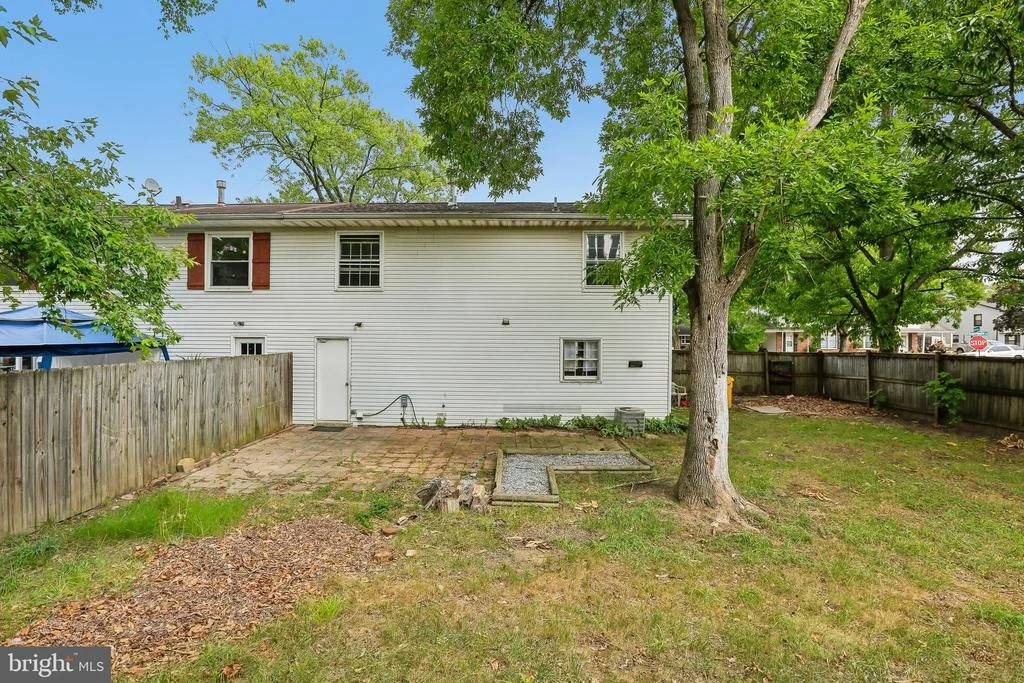 Photo of 720 CHAPELGATE DRIVE