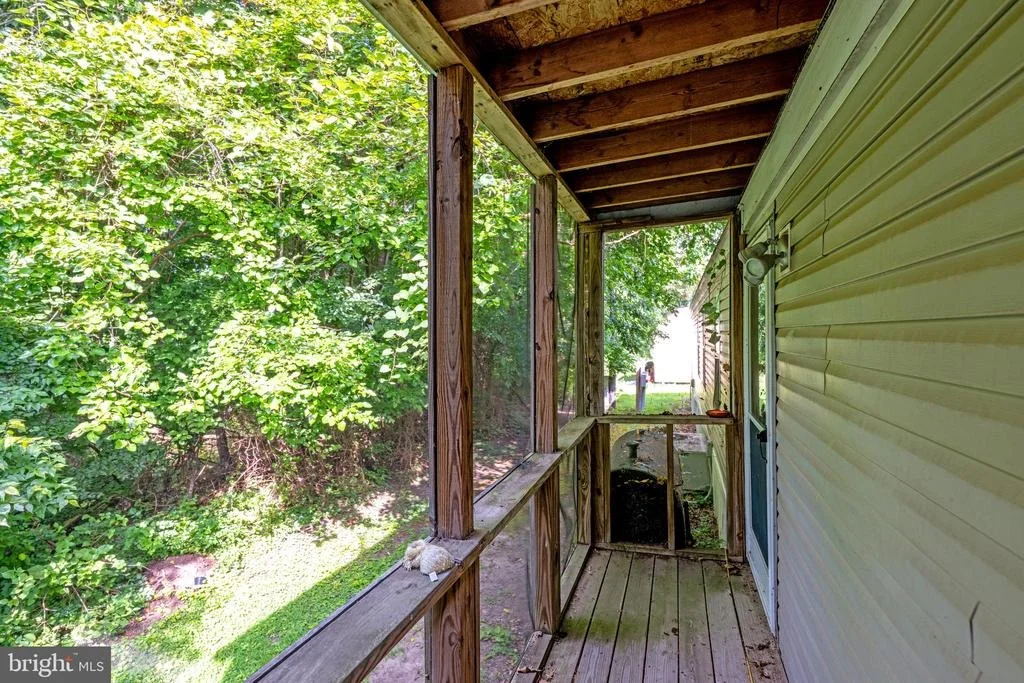 Photo of 16319 CAPES COVE LANE