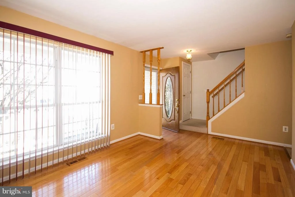 Photo of 4305 SPRING AVENUE