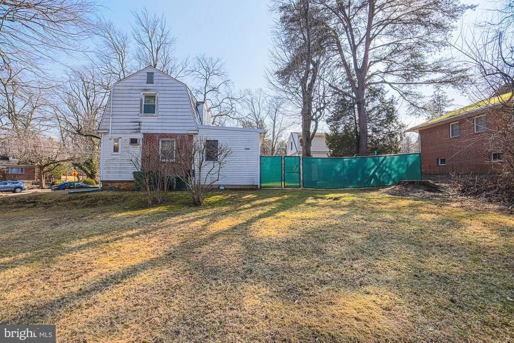 Photo of 2600 TANEY ROAD
