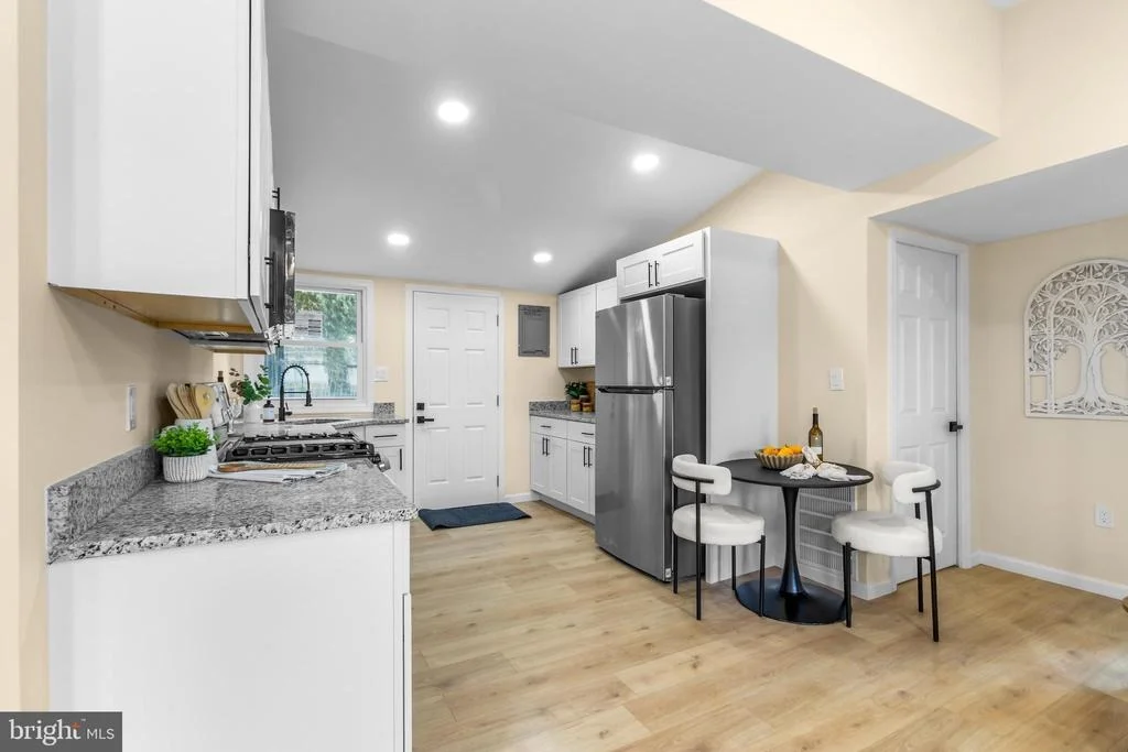 Photo of 3905 LOVE AVENUE