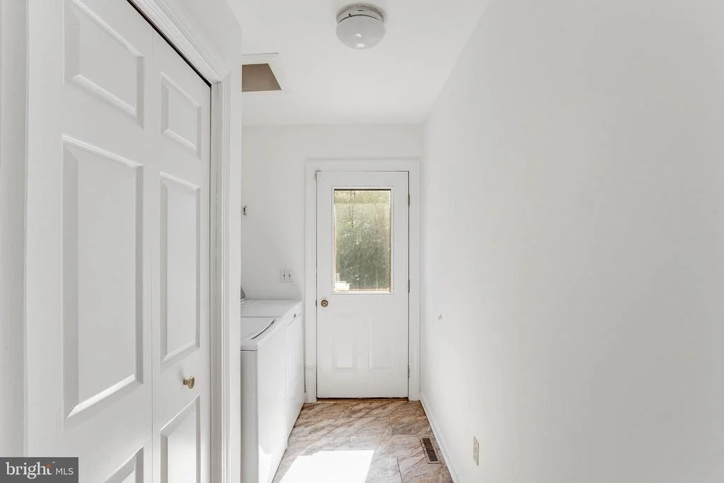 Photo of 28011 LINE ROAD