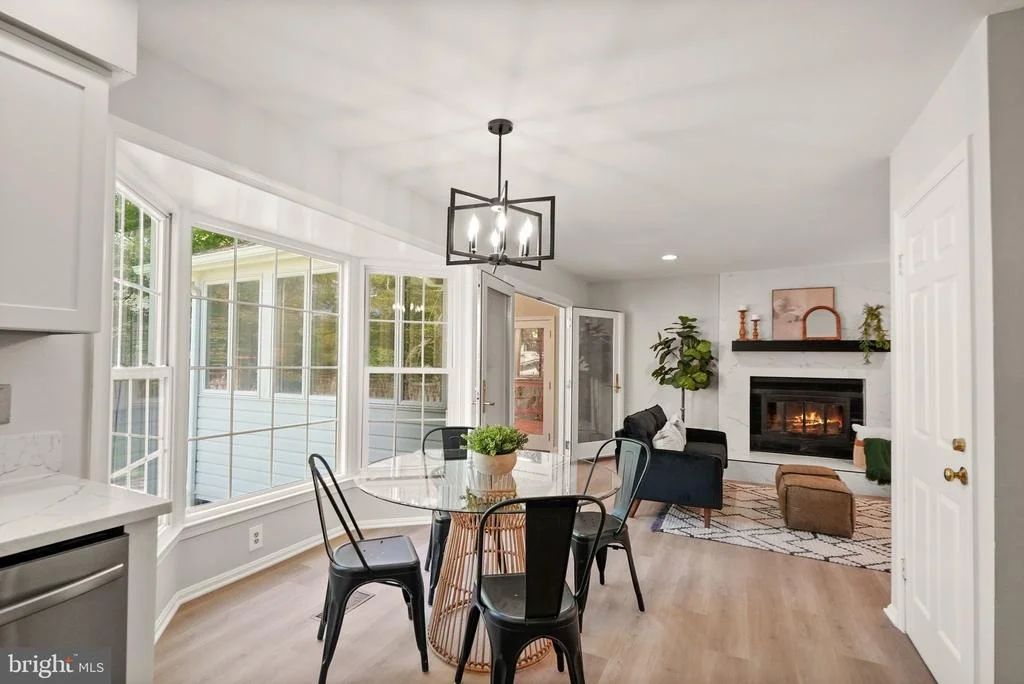 Photo of 2592 JOHN MILTON DRIVE