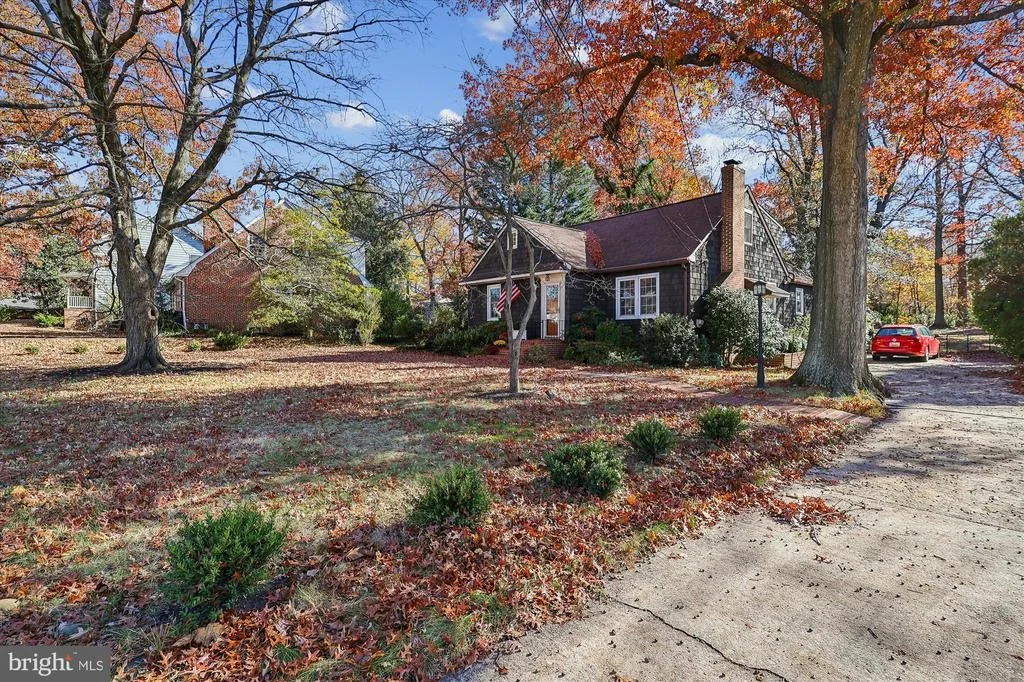 Photo of 306 JOHN AVENUE