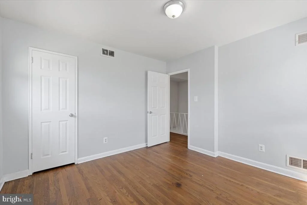 Photo of 3018 SAINT CLAIR DRIVE