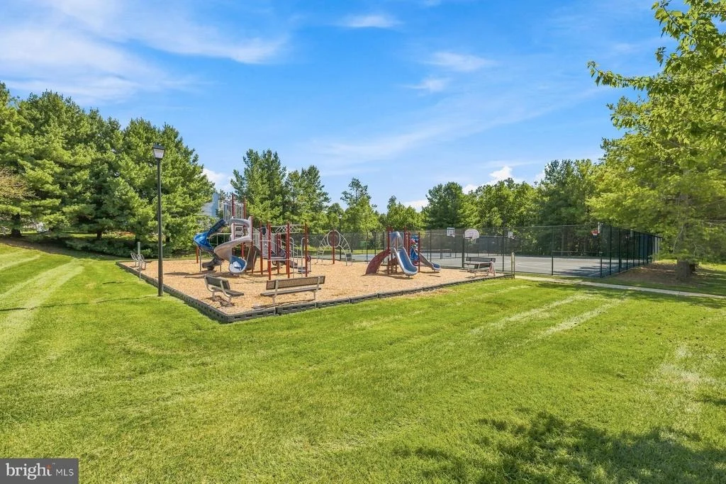 Photo of 1204 LONGBOW ROAD