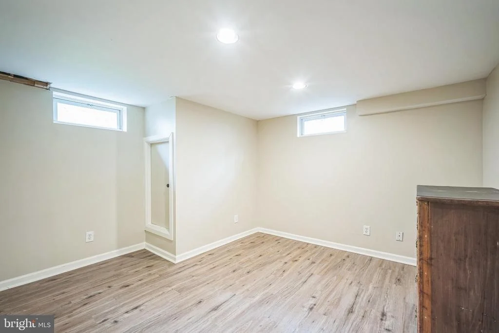 Photo of 6637 MOUNT PHILLIP ROAD