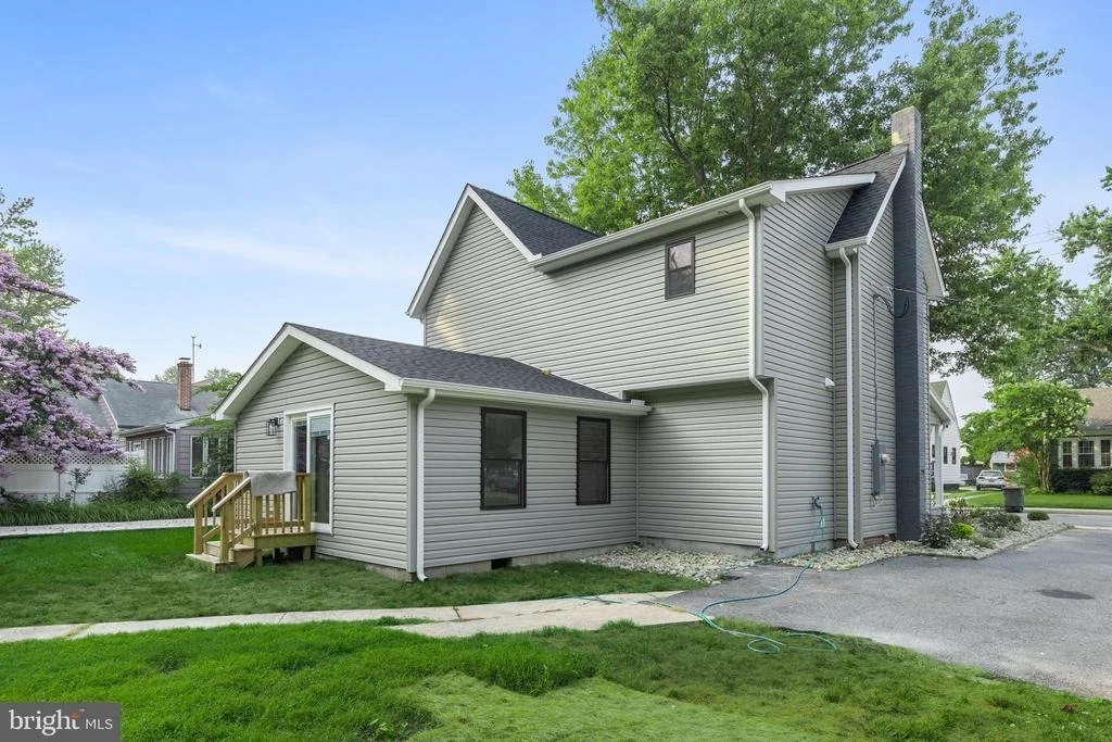 Photo of 12 BURLEY STREET