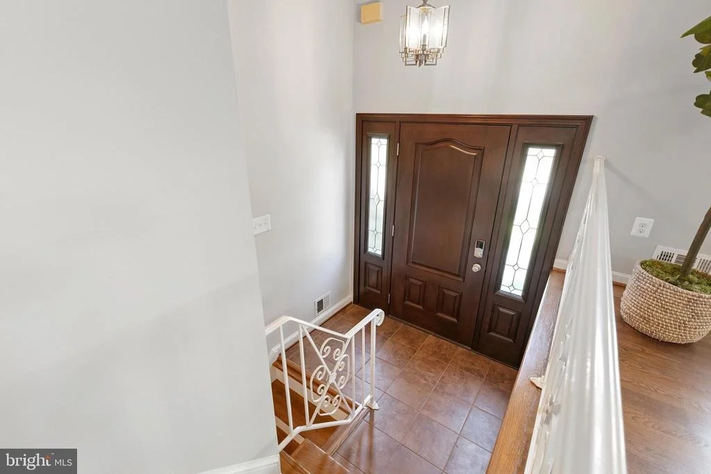 Photo of 5505 EASTBOURNE DRIVE
