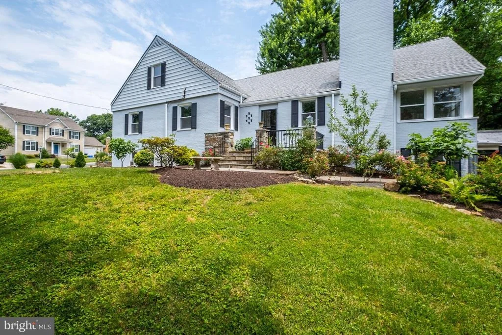 Photo of 2 KENTON COURT