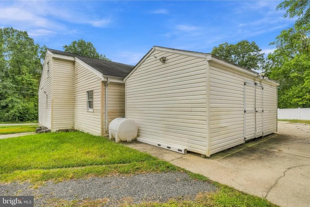 Photo of 8200 LEGION DRIVE