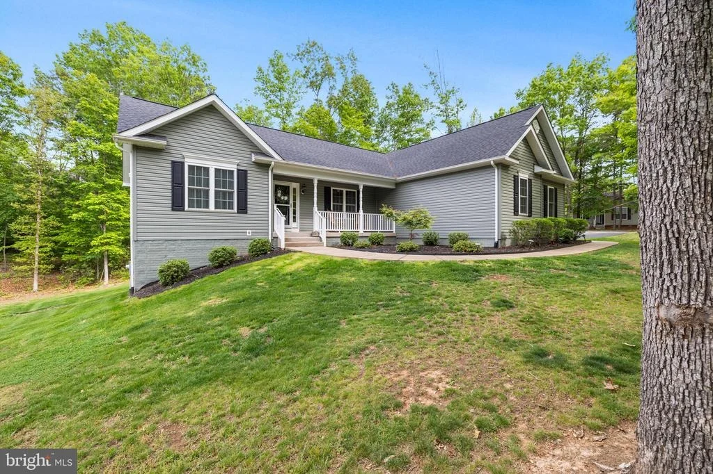Photo of 132 PINEHURST DR DRIVE