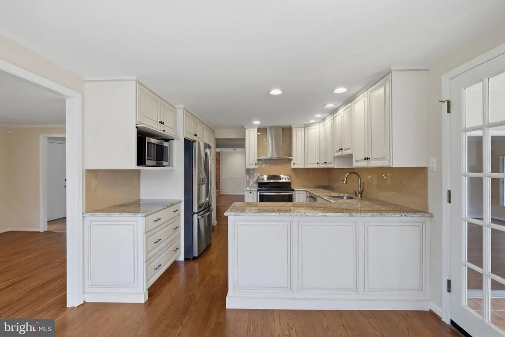 Photo of 1429 LONGHILL DRIVE