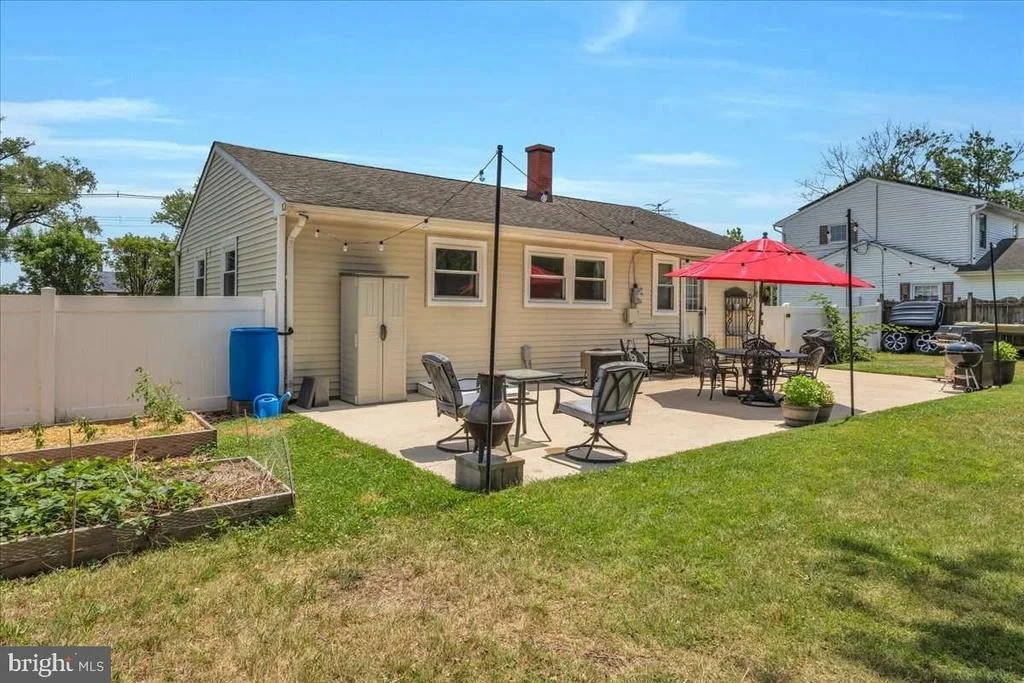 Photo of 15 RADNOR BOULEVARD