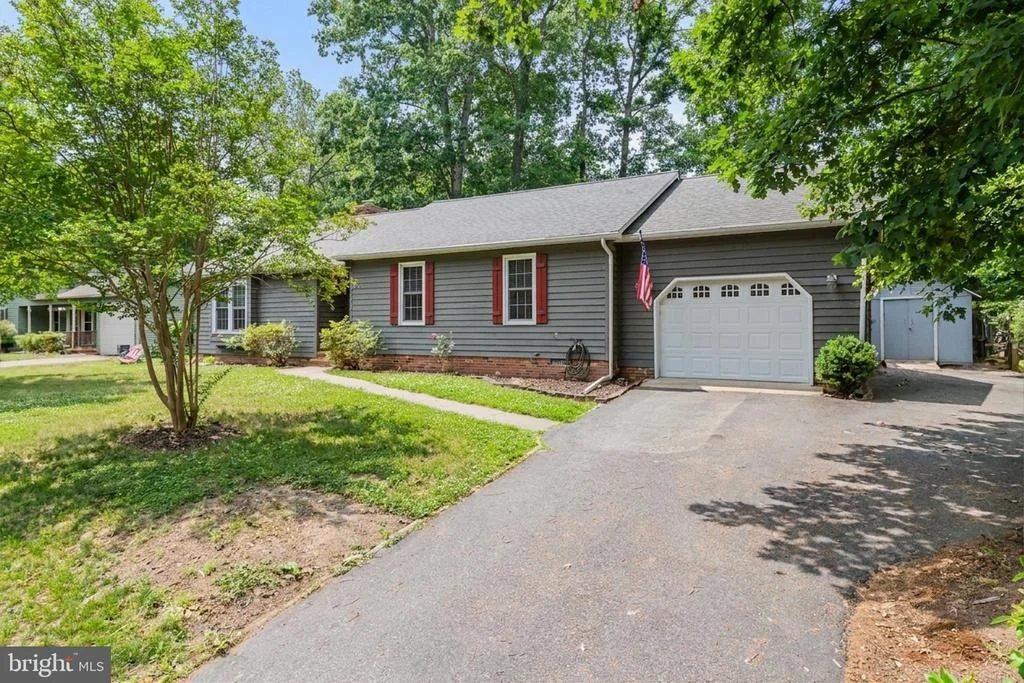 Photo of 204 BOWEN DRIVE