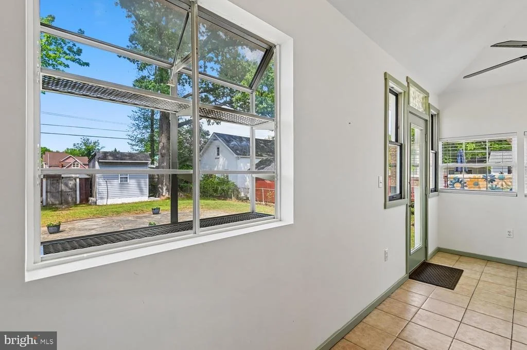 Photo of 302 LINDEN AVENUE