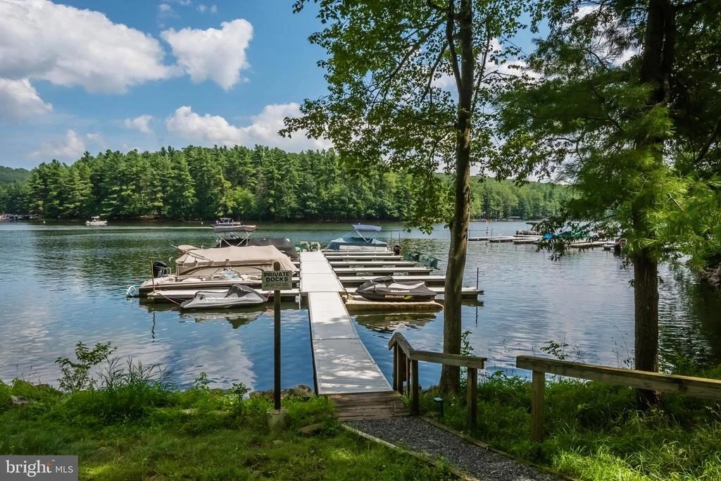 Photo of 245 OAK WAY ROAD