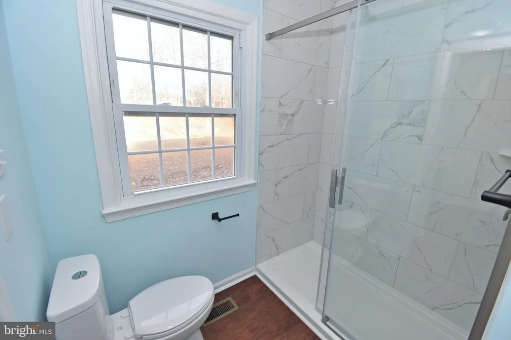 Photo of 4011 GROSSE POINT DRIVE