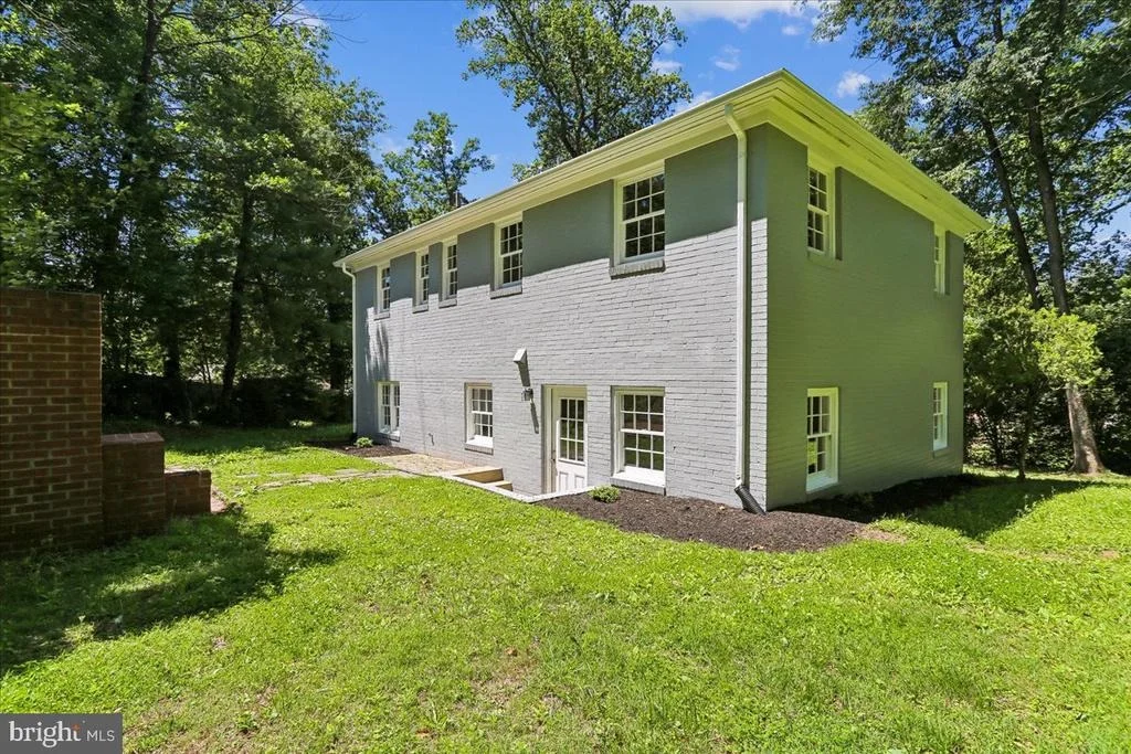 Photo of 12811 LACY DRIVE