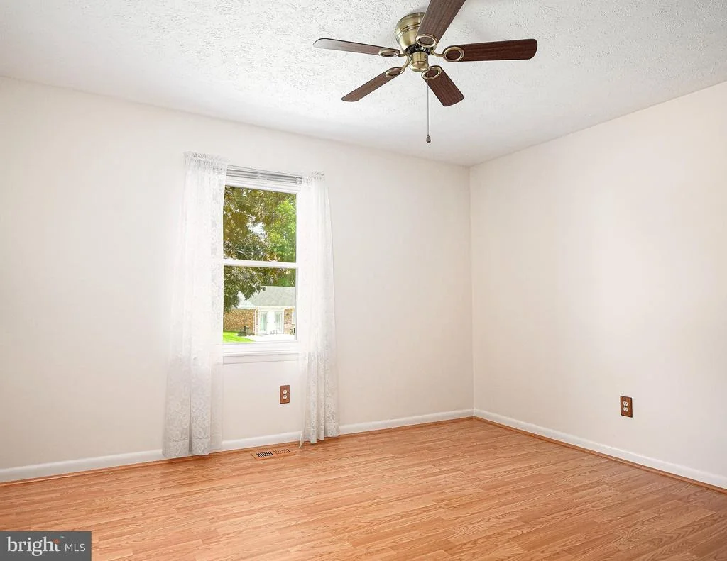 Photo of 619 FLINTLOCK DRIVE