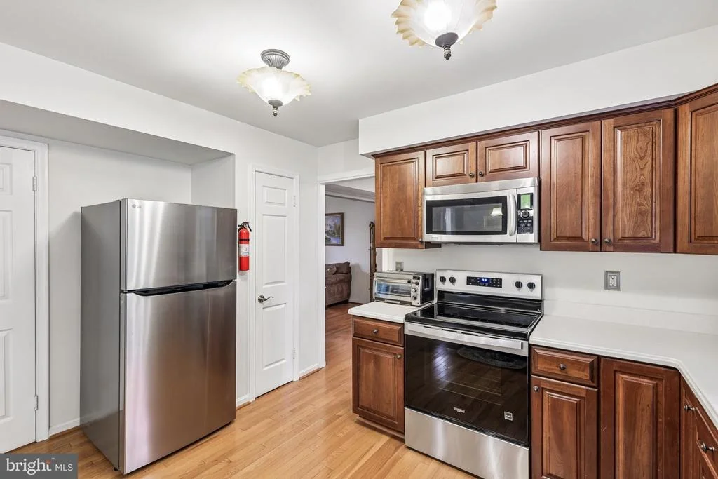 Photo of 592 EASON DRIVE