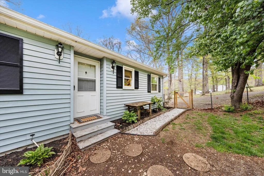 Photo of 360 BERNICE DRIVE
