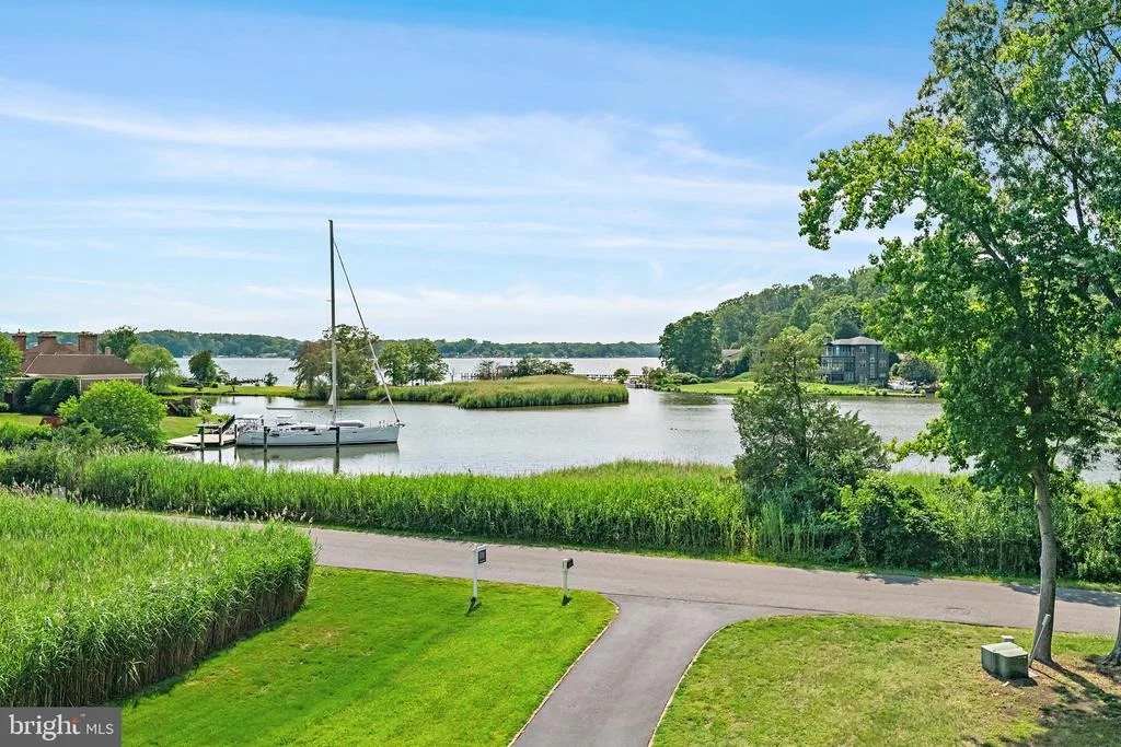 Photo of 621 HARBOR DRIVE