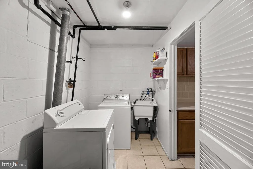 Photo of Unit 2AB at 2344 SUN VALLEY CIRCLE
