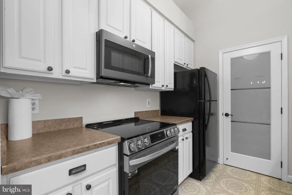 Photo of Unit 31 at 13701 MODRAD WAY