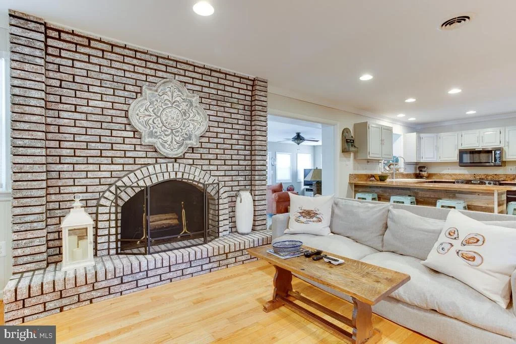 Photo of 203 ANCHOR LANE