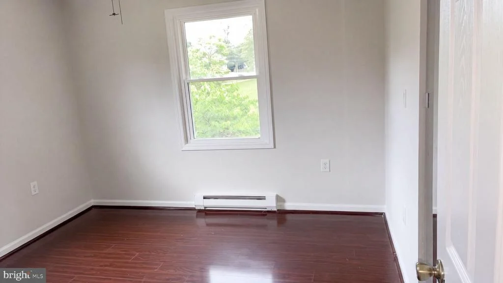 Photo of 1673 BROAD LANE