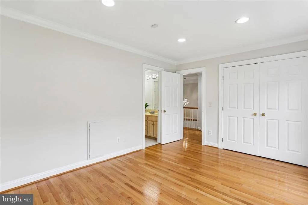 Photo of 9217 FALL RIVER LANE