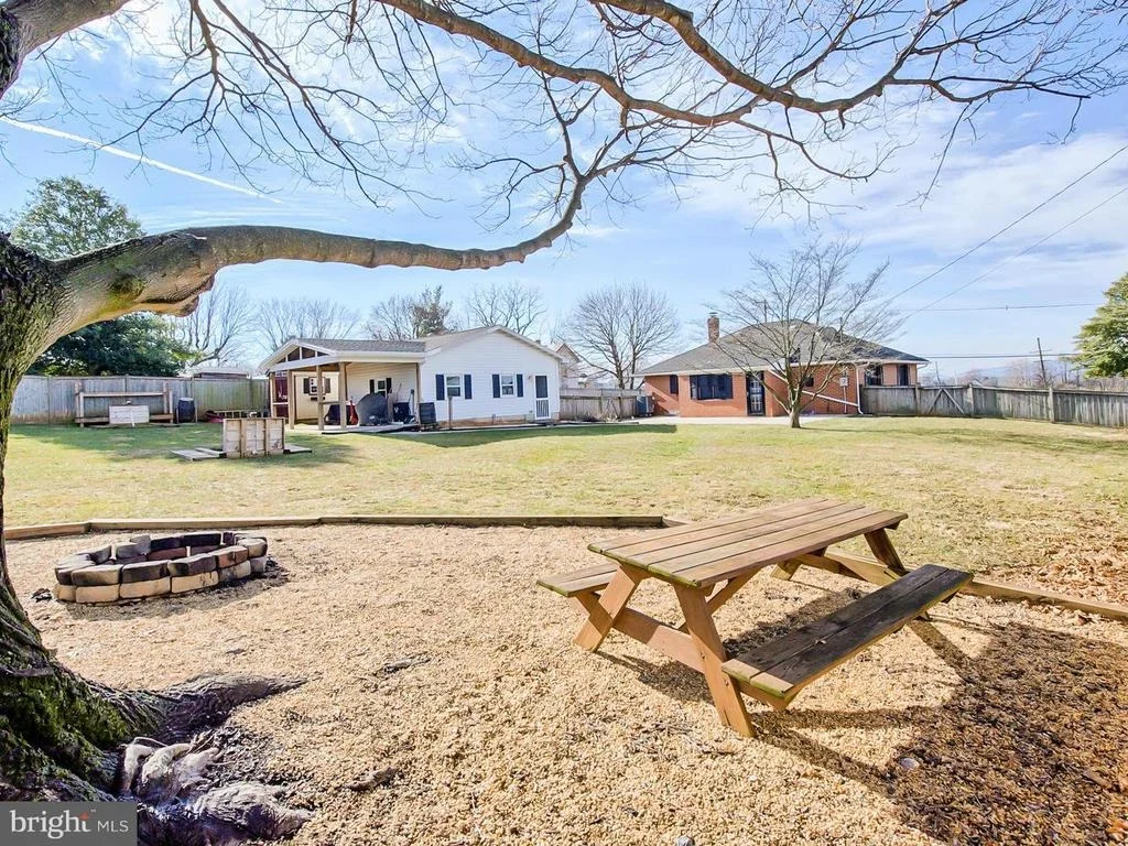 Photo of 4723 OLD MIDDLETOWN ROAD