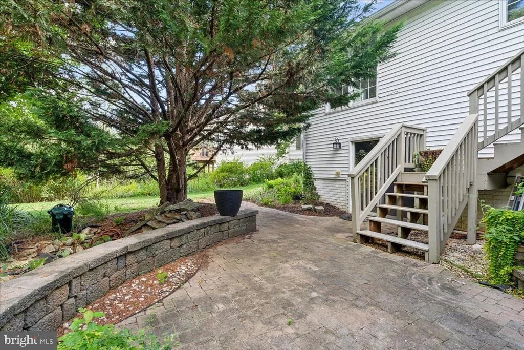 Photo of 1037 LINDFIELD DRIVE