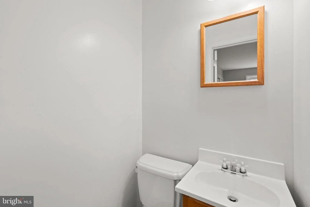 Photo of 423 NEEPIER ROAD