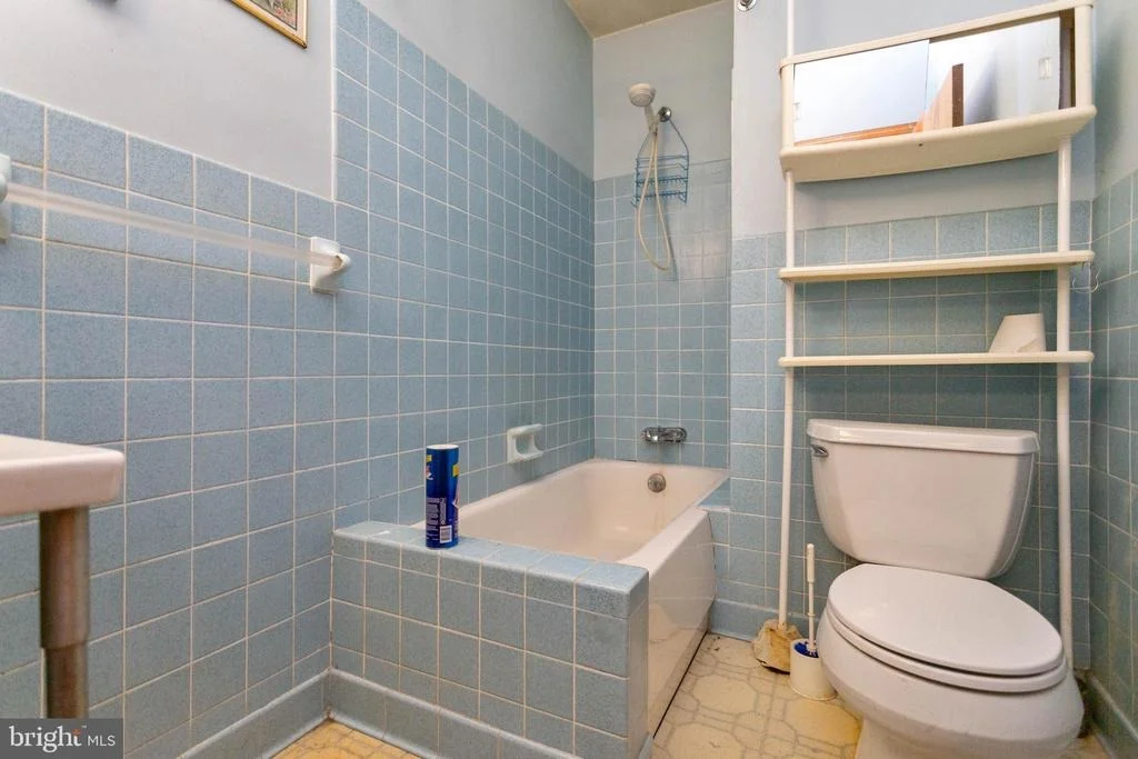 Photo of 7010 LANCASTER ROAD