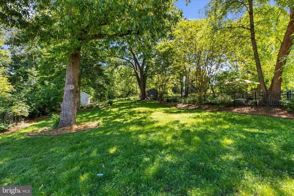Photo of 102 BREWER AVENUE