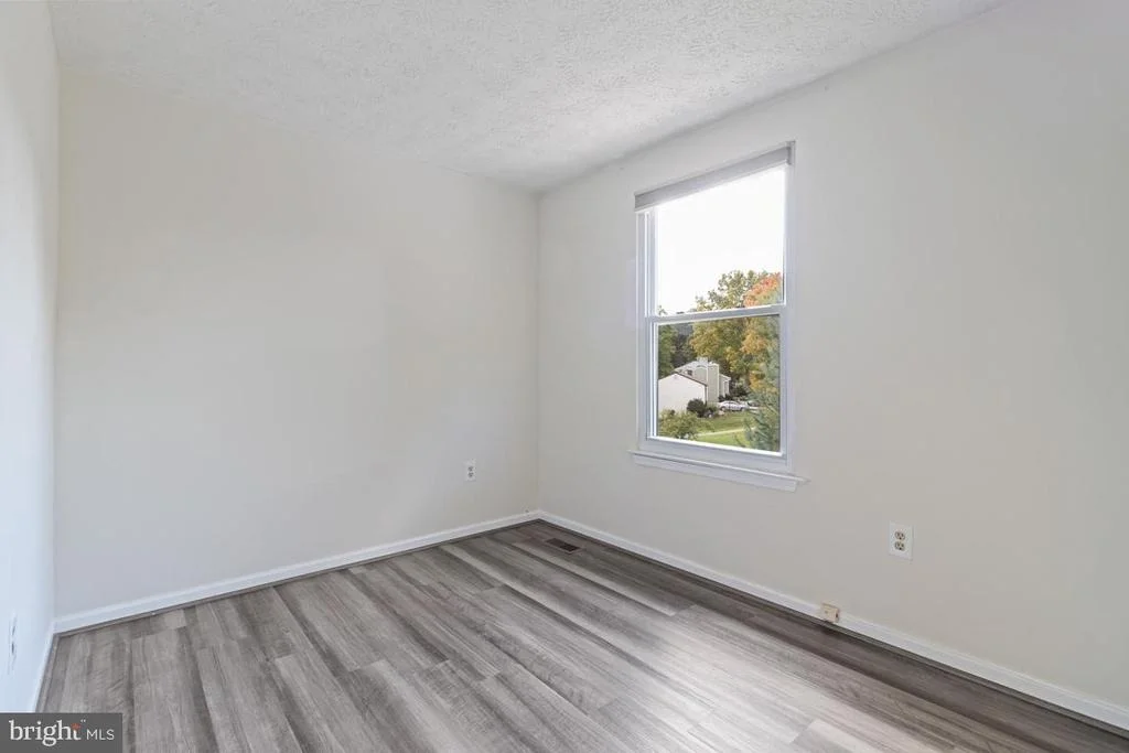 Photo of 8032 RED JACKET WAY