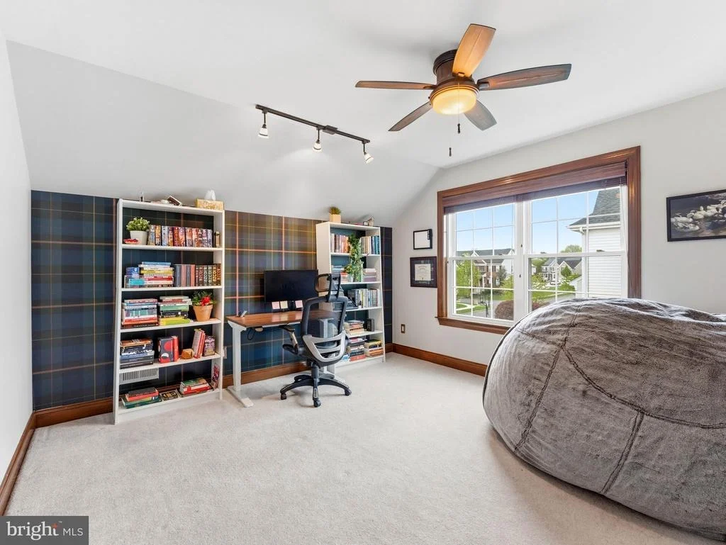 Photo of 616 BAINBRIDGE DRIVE