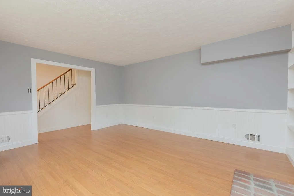 Photo of 706 UNIVERSITY DRIVE