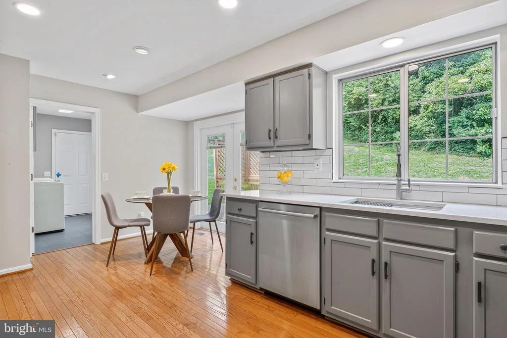 Photo of 9202 MOON RIVER COURT
